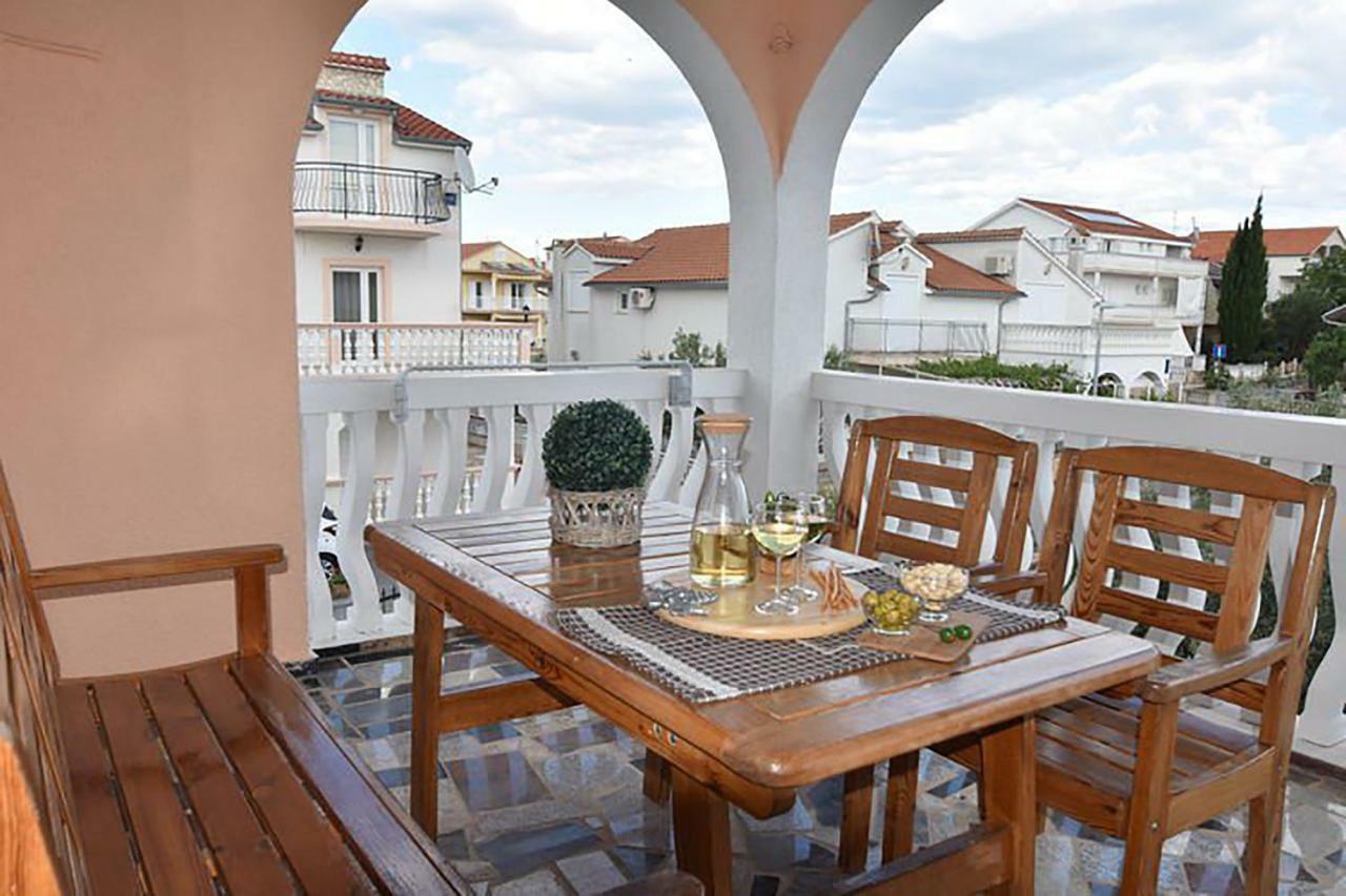 Apartments Villa Dolmar Водице Экстерьер фото