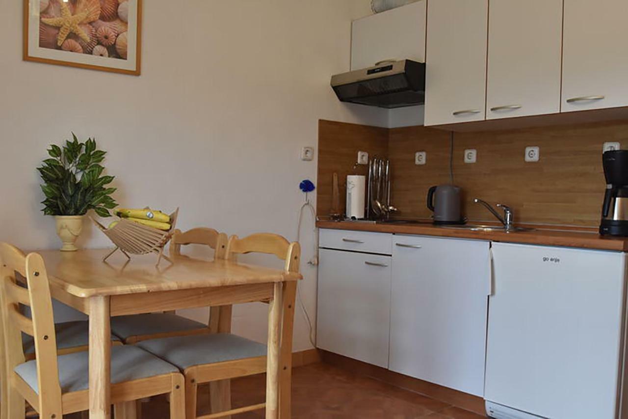 Apartments Villa Dolmar Водице Экстерьер фото